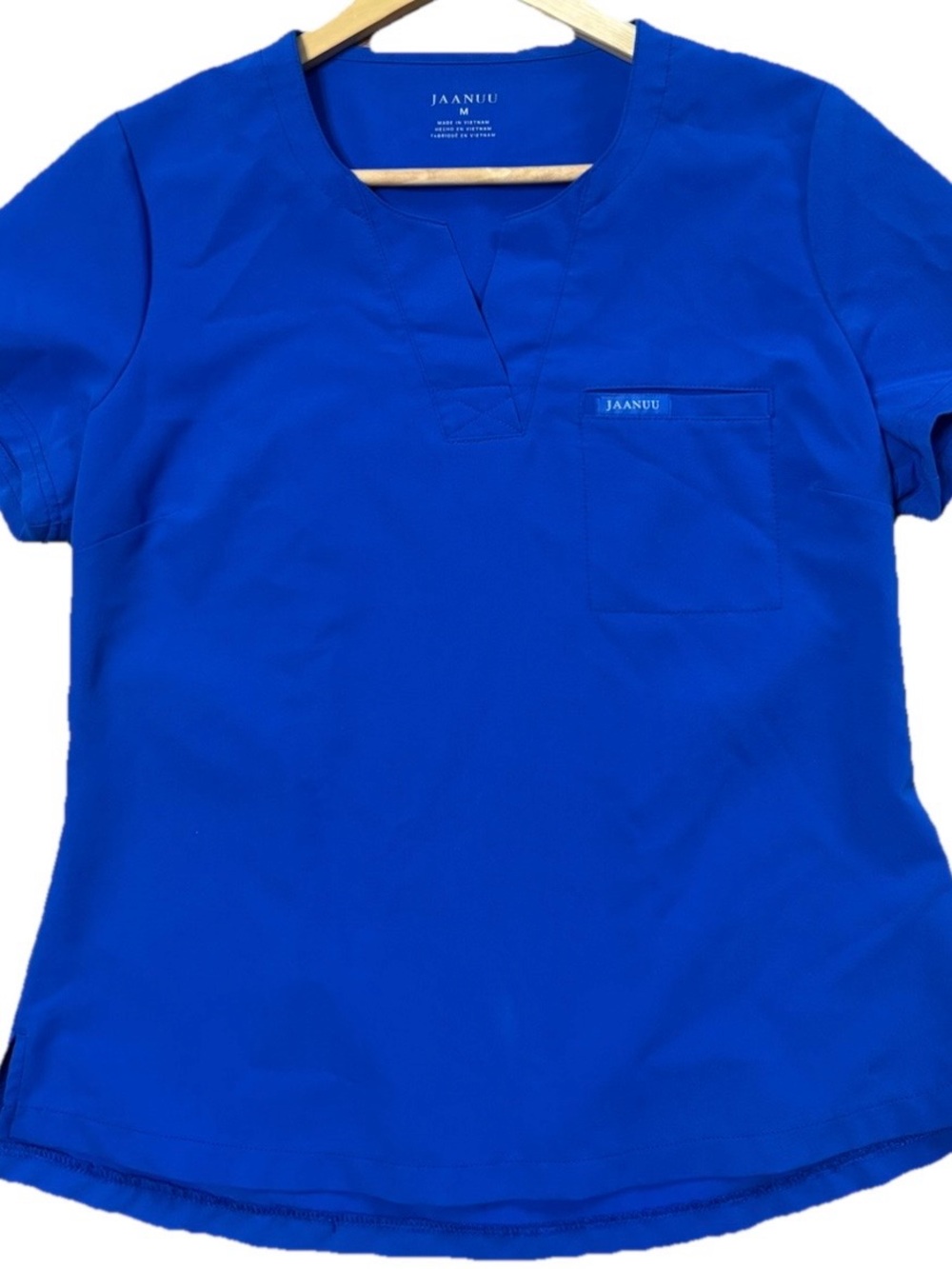 🔥 Jaanuu Scrubs Style J96173 Women’s Medium – Premium Comfort & Sleek Fit 🔥